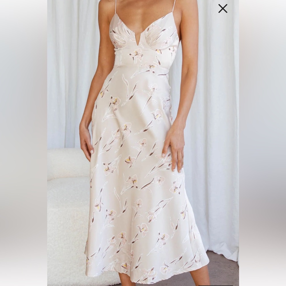 Selfie Leslie Lake Como Fitted Bodice Cami Strap Midi Dress Orchid Print Beige - Picture 6 of 9